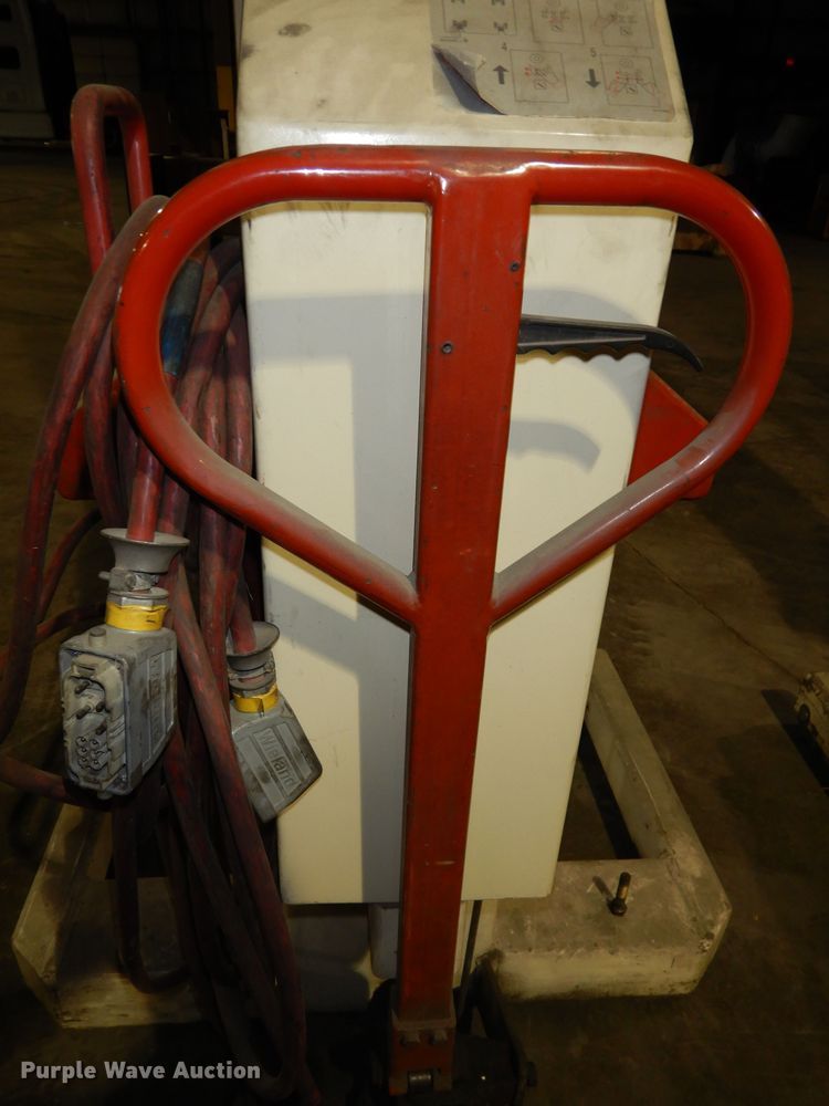 image for item DK7560 2003 Steril Koni ST1072  (4) Steril Koni ST1072 column lifts