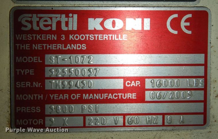 image for item DK7560 2003 Steril Koni ST1072  (4) Steril Koni ST1072 column lifts