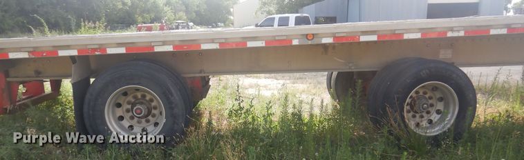 image for item DN0462 2001 Chaparral  flatbed trailer