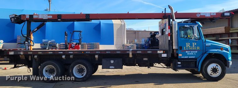 image for item DO3532 2004 Freightliner FL80 flatbed truck