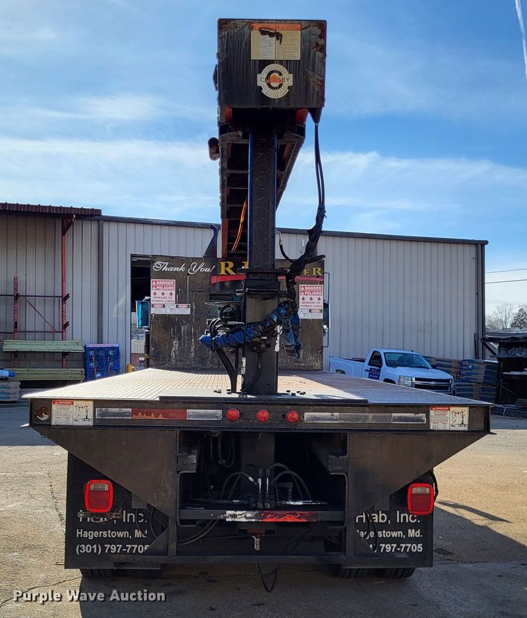 image for item DO3532 2004 Freightliner FL80 flatbed truck