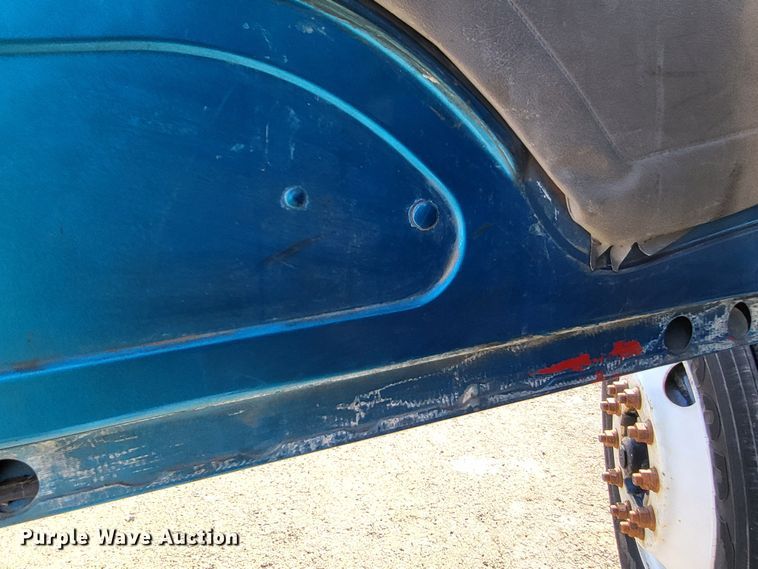 image for item DO3532 2004 Freightliner FL80 flatbed truck