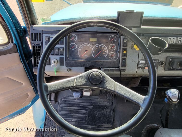 image for item DO3532 2004 Freightliner FL80 flatbed truck