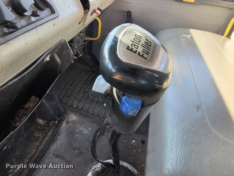 image for item DO3532 2004 Freightliner FL80 flatbed truck