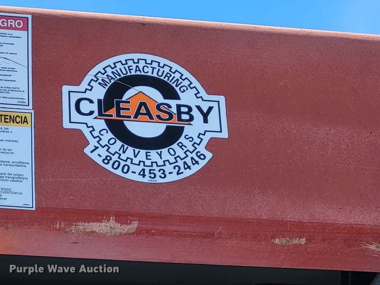 image for item DO3532 2004 Freightliner FL80 flatbed truck