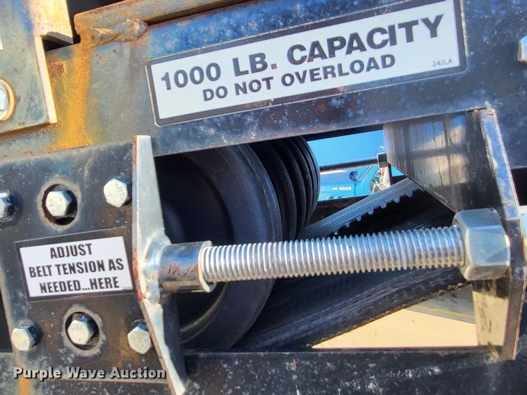 image for item DO3532 2004 Freightliner FL80 flatbed truck