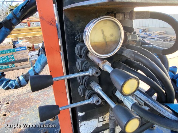 image for item DO3532 2004 Freightliner FL80 flatbed truck