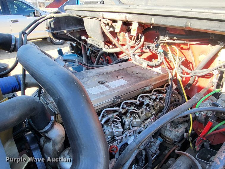 image for item DO3532 2004 Freightliner FL80 flatbed truck