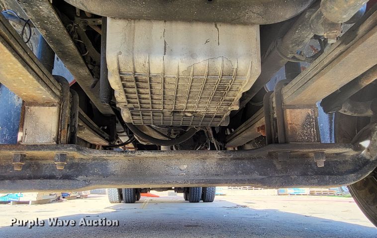 image for item DO3532 2004 Freightliner FL80 flatbed truck