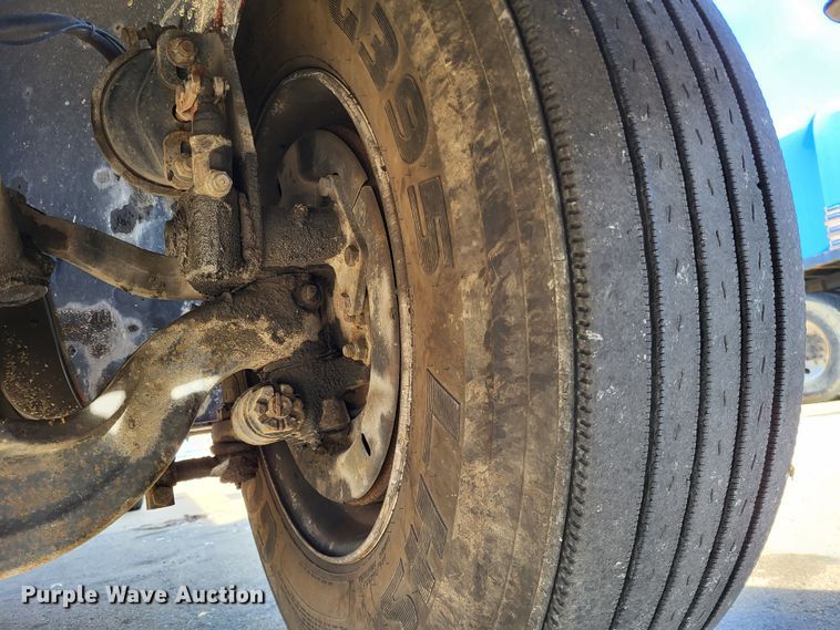 image for item DO3532 2004 Freightliner FL80 flatbed truck