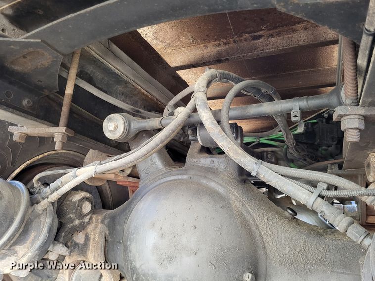 image for item DO3532 2004 Freightliner FL80 flatbed truck