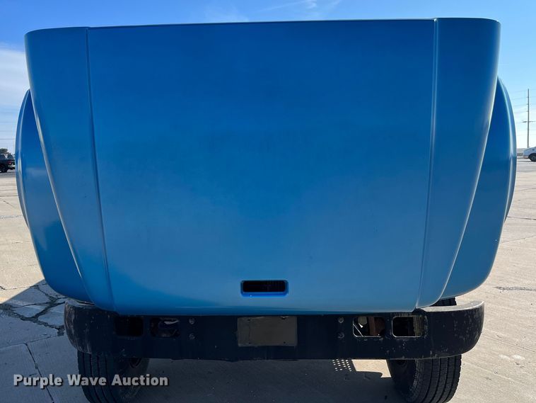 image for item DP0456 1995 International 4900  dump flatbed truck