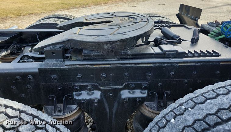 image for item EA9438 1984 Kenworth W900  semi truck