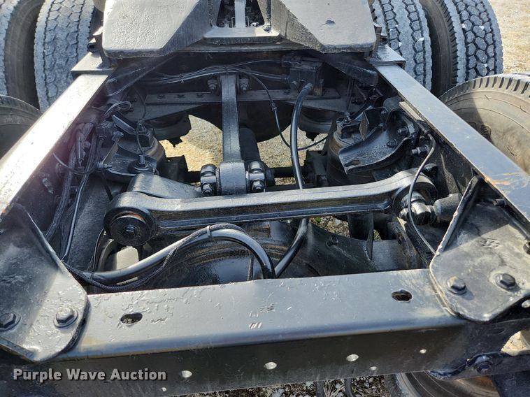 image for item EA9438 1984 Kenworth W900  semi truck