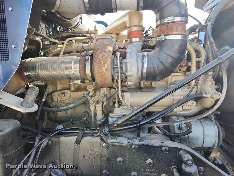 image for item EA9438 1984 Kenworth W900  semi truck