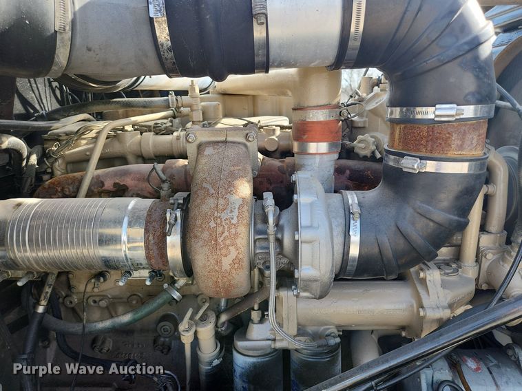 image for item EA9438 1984 Kenworth W900  semi truck