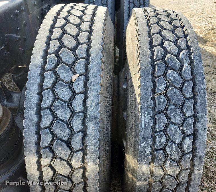 image for item EA9438 1984 Kenworth W900  semi truck