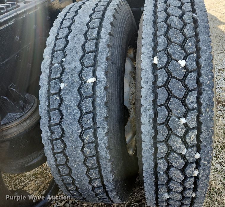 image for item EA9438 1984 Kenworth W900  semi truck