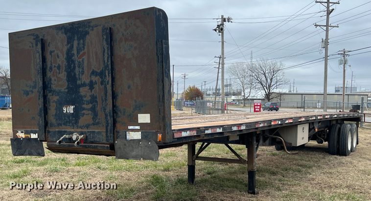 image for item ID9271 1999 Fruehauf  flatbed trailer