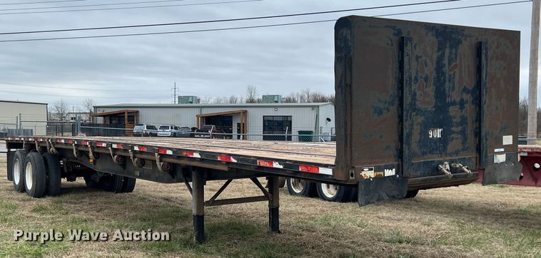 image for item ID9271 1999 Fruehauf  flatbed trailer