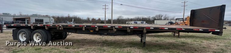 image for item ID9271 1999 Fruehauf  flatbed trailer