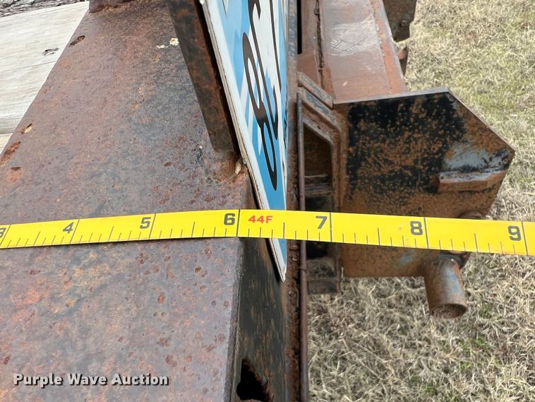 image for item ID9271 1999 Fruehauf  flatbed trailer