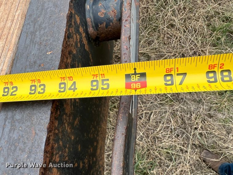 image for item ID9271 1999 Fruehauf  flatbed trailer