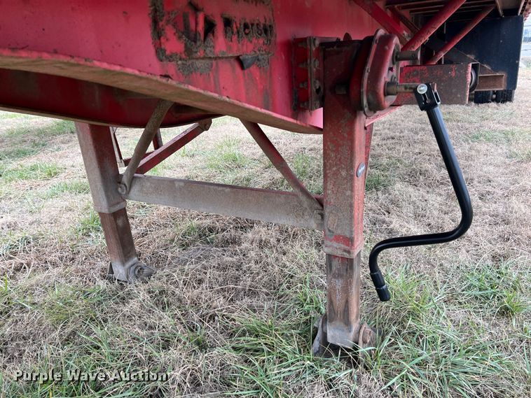 image for item ID9272 1995 Transcraft TL2000  flatbed trailer