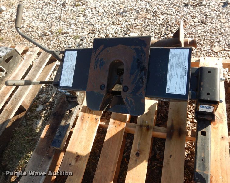 image for item JR9015 Reese  fifth wheel plate