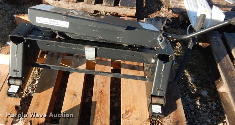 image for item JR9015 Reese  fifth wheel plate