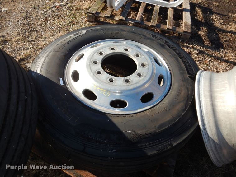 image for item JR9018 Tires and wheels