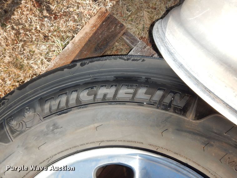 image for item JR9018 Tires and wheels