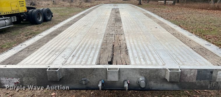 image for item JU9694 2003 Ravens 1748H95  flatbed trailer