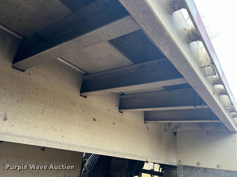 image for item JU9694 2003 Ravens 1748H95  flatbed trailer