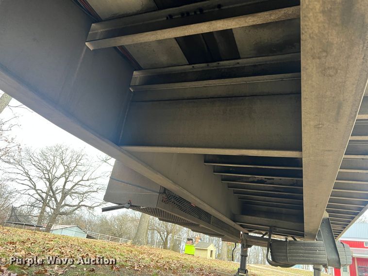 image for item JU9694 2003 Ravens 1748H95  flatbed trailer