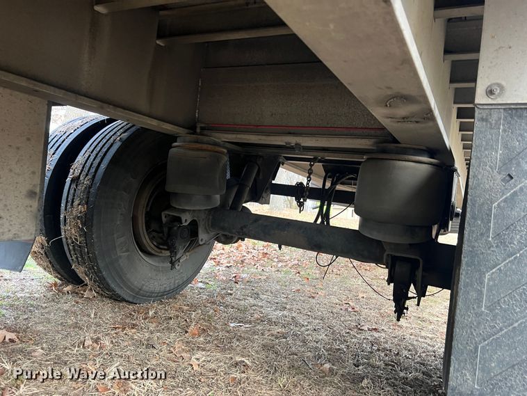 image for item JU9694 2003 Ravens 1748H95  flatbed trailer