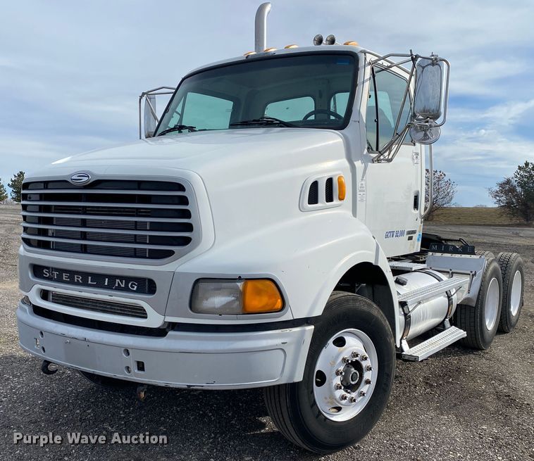 image for item JW9217 2005 Sterling A-Line  semi truck
