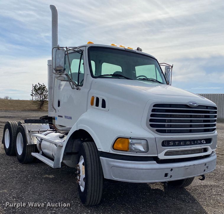 image for item JW9217 2005 Sterling A-Line  semi truck