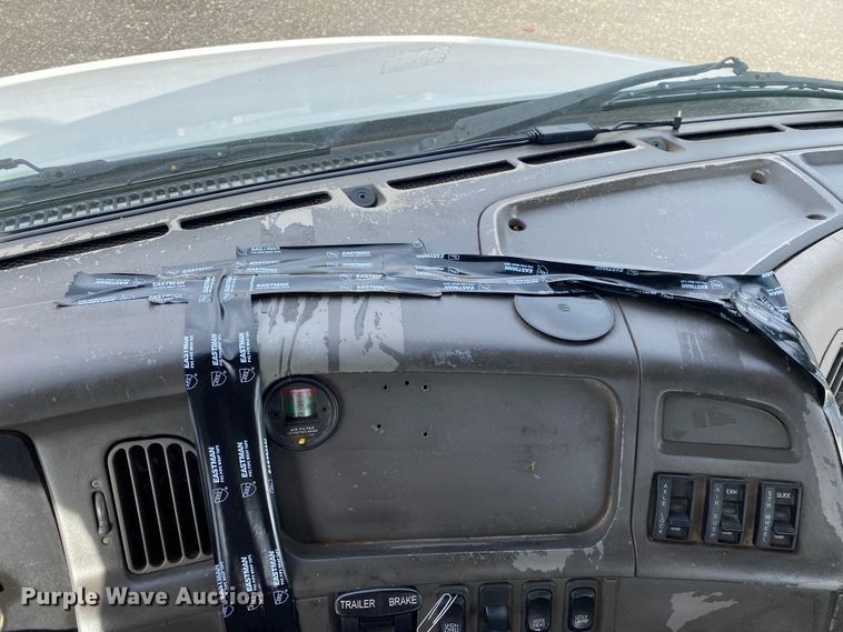 image for item JW9217 2005 Sterling A-Line  semi truck