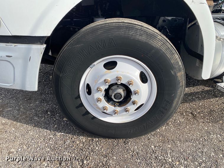 image for item JW9217 2005 Sterling A-Line  semi truck