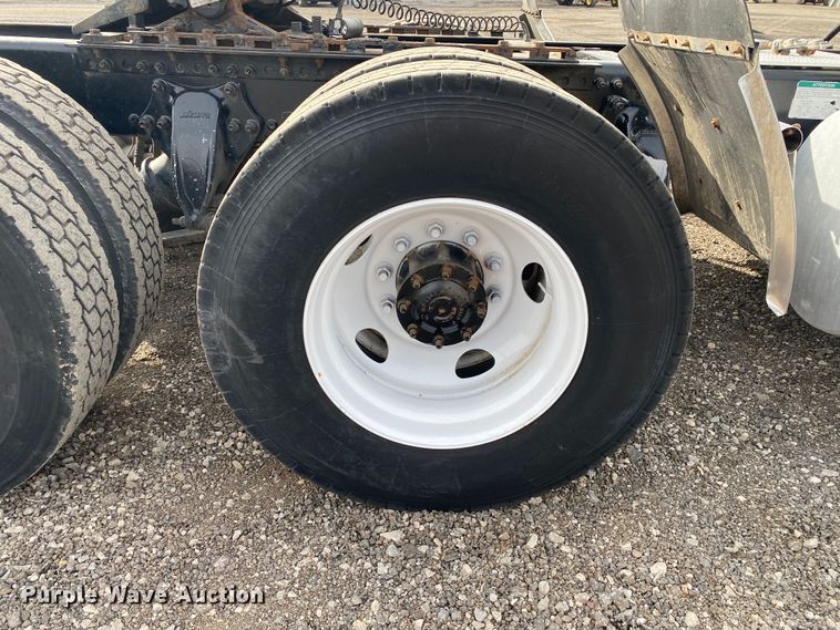 image for item JW9217 2005 Sterling A-Line  semi truck