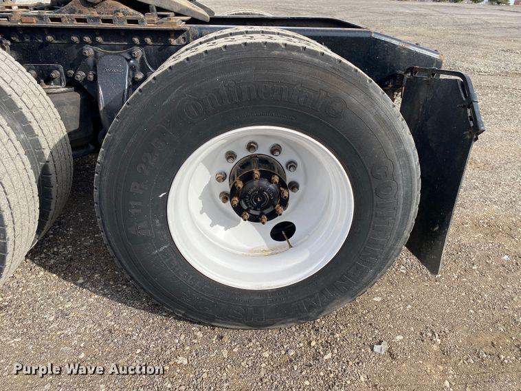 image for item JW9217 2005 Sterling A-Line  semi truck