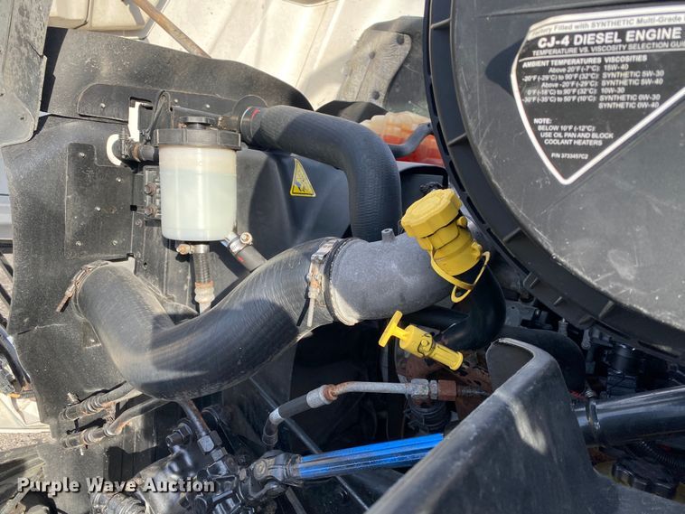 image for item JW9224 2016 International ProStar Plus  semi truck