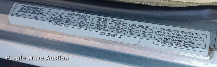 image for item JW9255 2008 Peterbilt 365  flatbed truck