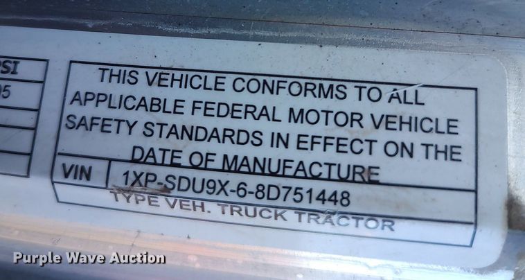 image for item JW9255 2008 Peterbilt 365  flatbed truck