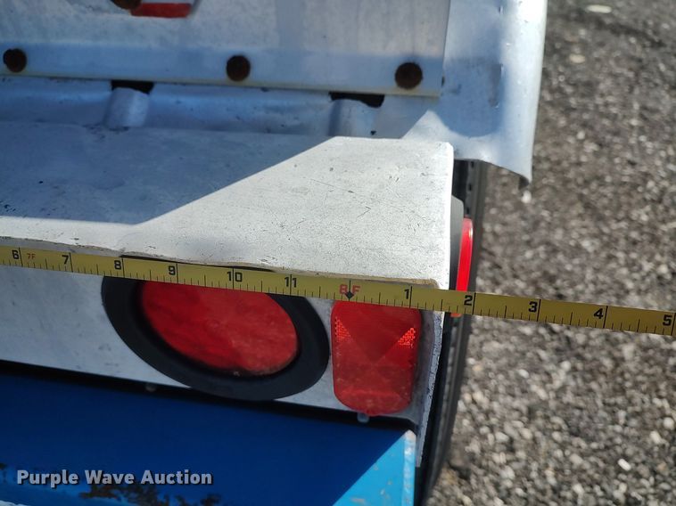 image for item JW9256 1995 Heil  pneumatic dry bulk trailer