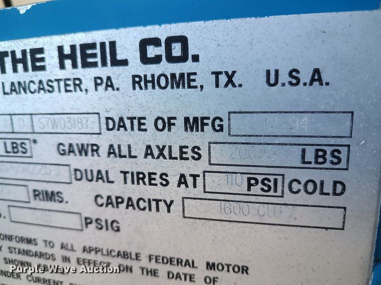 image for item JW9256 1995 Heil  pneumatic dry bulk trailer
