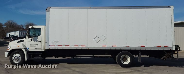 image for item JW9750 2013 Hino 268  box truck