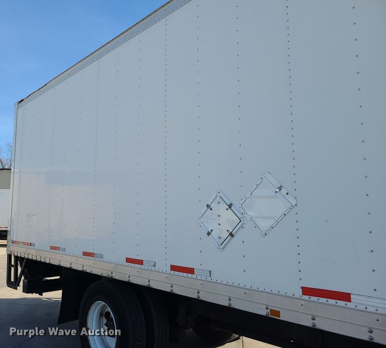 image for item JW9750 2013 Hino 268  box truck