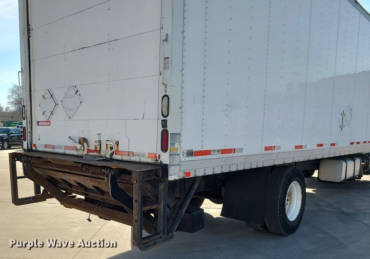 image for item JW9750 2013 Hino 268  box truck